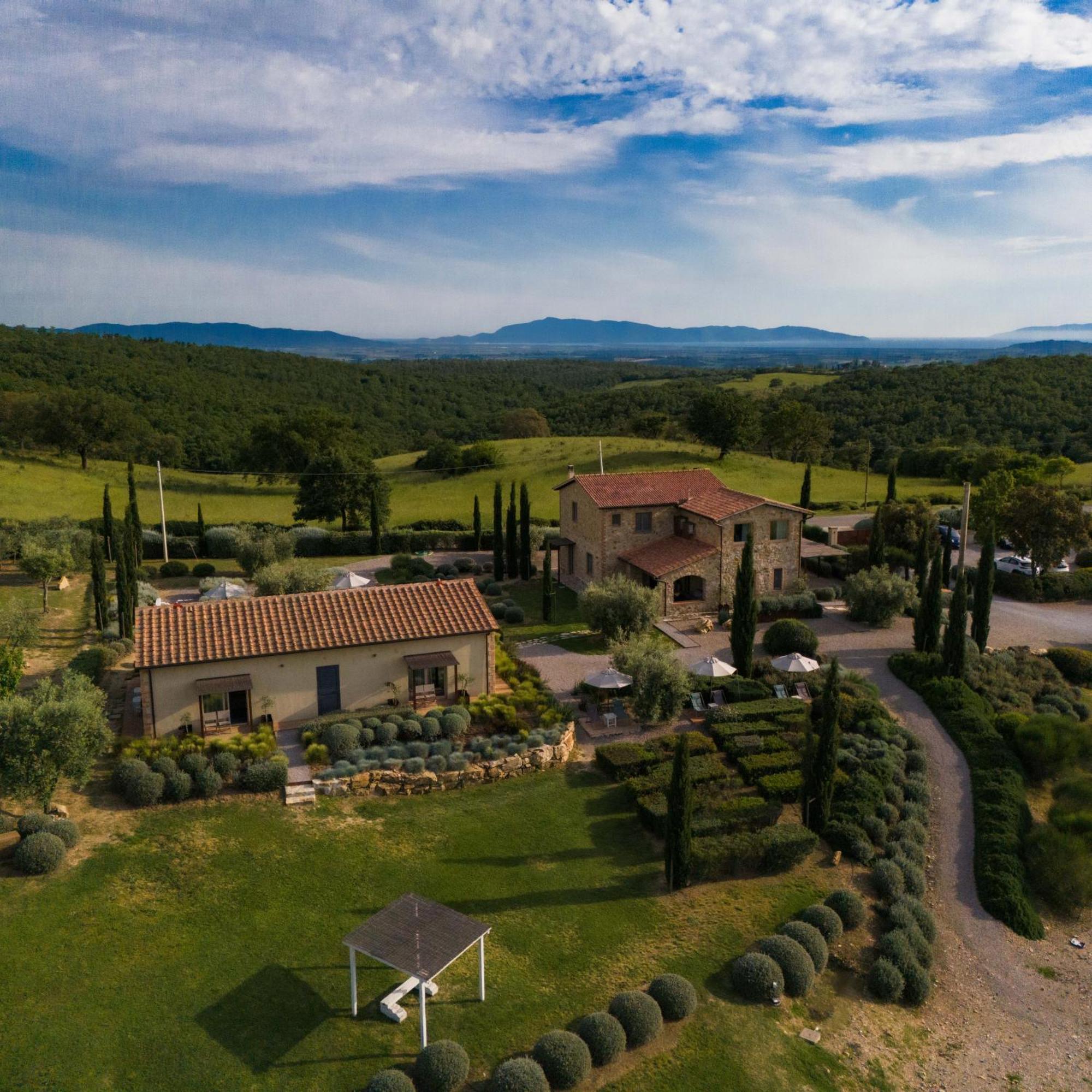 マリアーノ・イン・トスカーナ Casale Sterpeti Bed & Breakfast エクステリア 写真